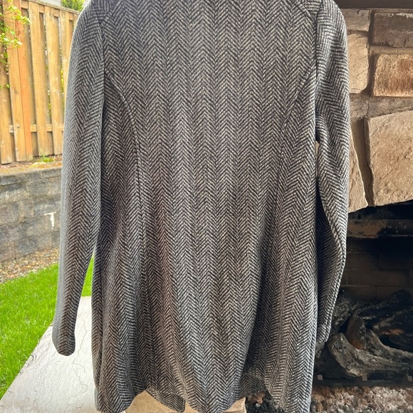 Banana Republic Gray Herringbone Long Coat Small - Picture 2 of 6